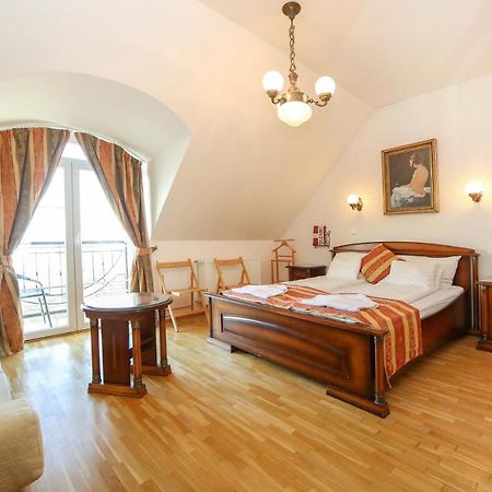 Panorama Hotel Эгер Экстерьер фото