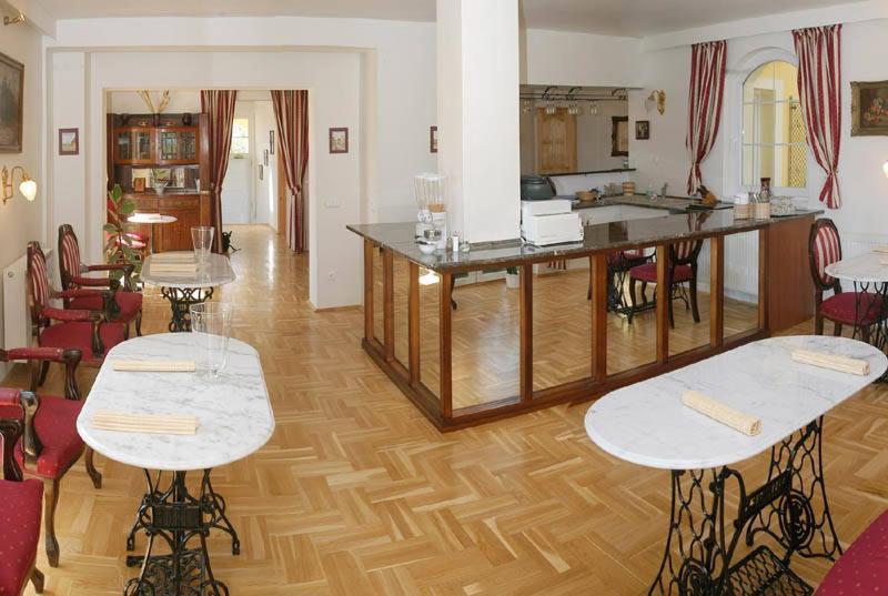 Panorama Hotel Эгер Экстерьер фото