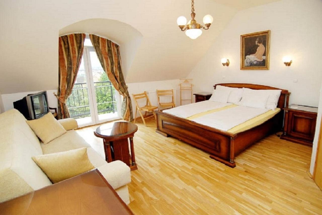 Panorama Hotel Эгер Экстерьер фото