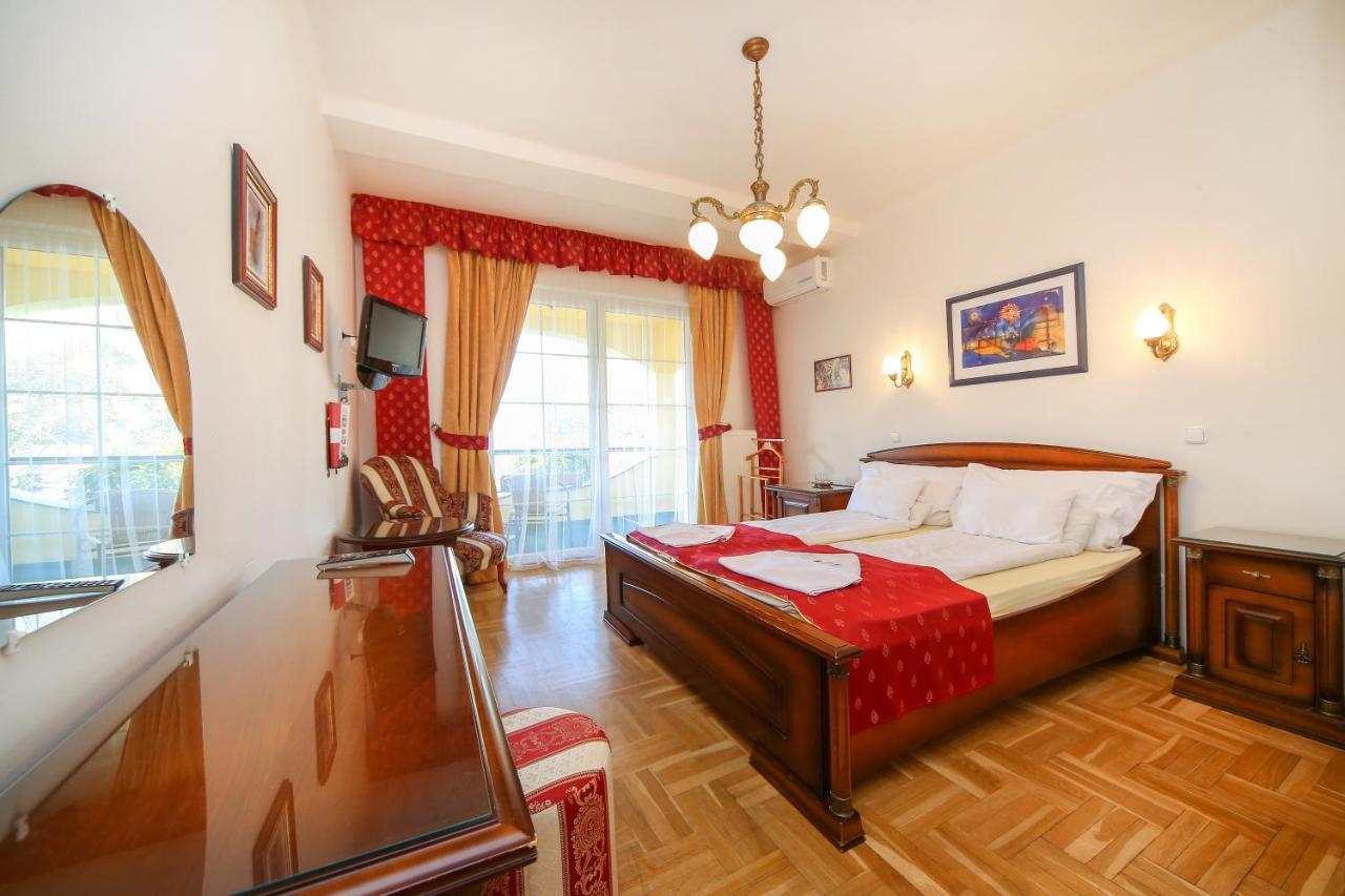 Panorama Hotel Эгер Экстерьер фото