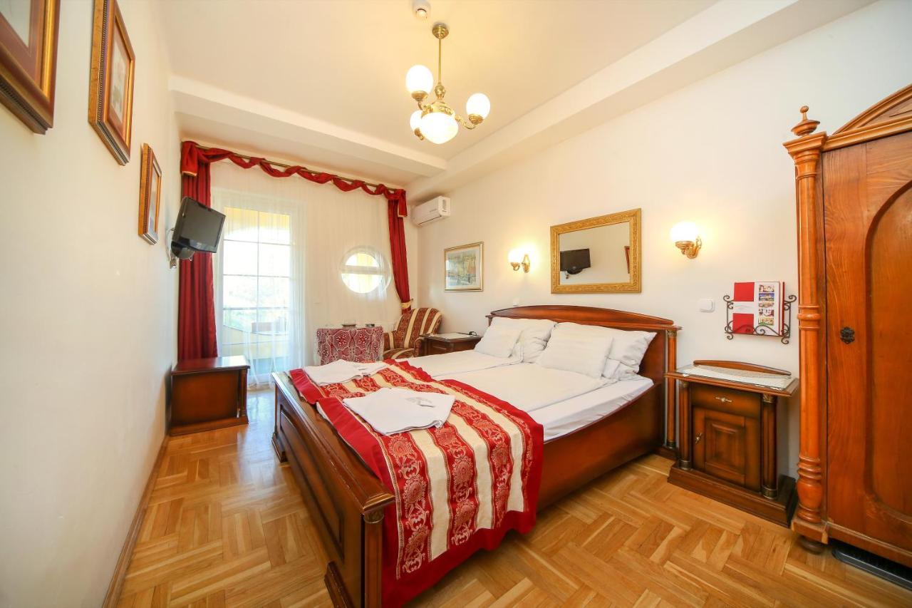 Panorama Hotel Эгер Экстерьер фото